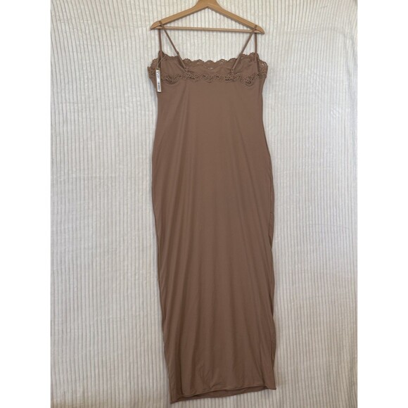 Skims Fits Everybody Lace Long Slip Dress Sienna Size 3X Could Fit XL NWT - Picture 4 of 10
